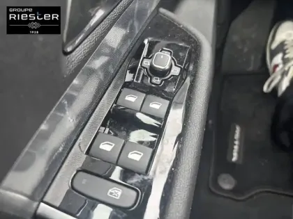 Photo 11 Opel Astra  Sports Tourer 1.2 Turbo Hybride 136 ch e-DCT6