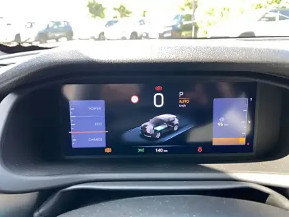 Photo 21 Jeep Avenger  1.2 Turbo T3 145 ch e-Hybrid BVR6 4xe