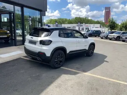 Photo 84 Jeep Avenger  1.2 Turbo T3 145 ch e-Hybrid BVR6 4xe