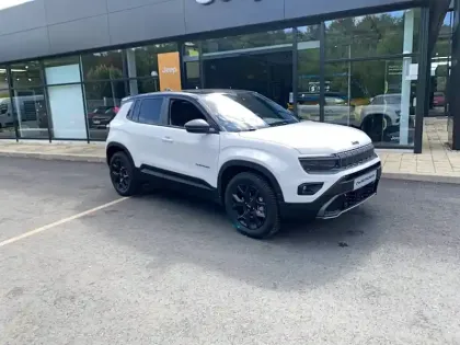 Photo 10 Jeep Avenger  1.2 Turbo T3 145 ch e-Hybrid BVR6 4xe