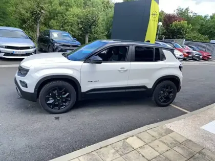 Photo 12 Jeep Avenger  1.2 Turbo T3 145 ch e-Hybrid BVR6 4xe