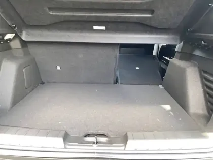 Photo 34 Jeep Avenger  1.2 Turbo T3 145 ch e-Hybrid BVR6 4xe