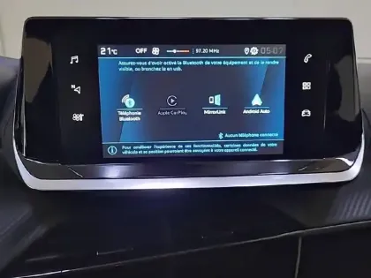 Photo 23 Peugeot 2008  PureTech 130 S&S BVM6