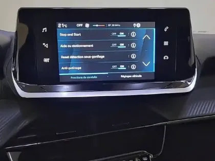 Photo 20 Peugeot 2008  PureTech 130 S&S BVM6