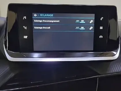 Photo 22 Peugeot 2008  PureTech 130 S&S BVM6