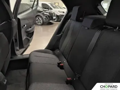 Photo 16 Peugeot 2008  Electrique 50 kWh 136 ch