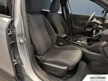 Photo 14 Peugeot 2008  Electrique 50 kWh 136 ch