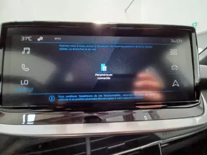 Photo 15 Peugeot 2008  Hybrid 136 e-DCS6