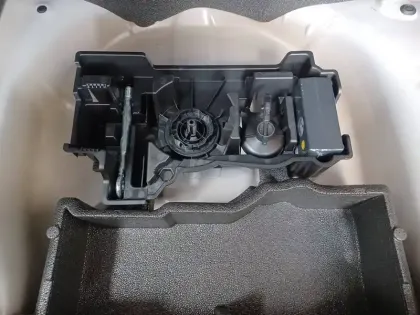 Photo 18 Peugeot 2008  Hybrid 136 e-DCS6