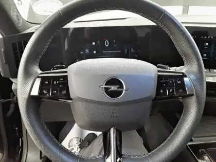 Photo 32 Opel Astra  1.2 Turbo 130 ch BVA8