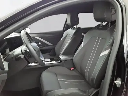 Photo 34 Opel Astra  1.2 Turbo 130 ch BVA8