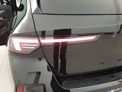 Photo 40 Opel Astra  1.2 Turbo 130 ch BVA8