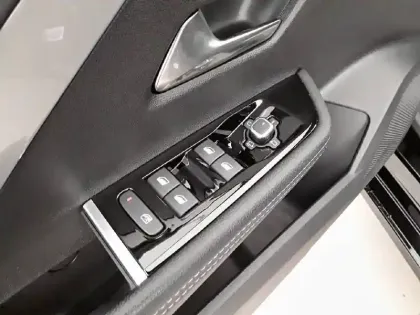 Photo 49 Opel Astra  1.2 Turbo 130 ch BVA8