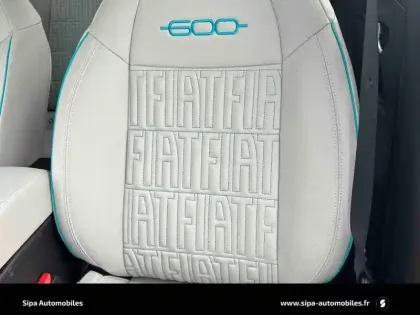 Photo 66 Fiat 600 e 54 kWh 156 ch