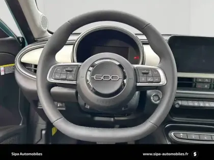 Photo 51 Fiat 600 e 54 kWh 156 ch