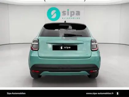 Photo 41 Fiat 600 e 54 kWh 156 ch