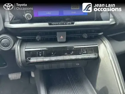 Photo 13 Toyota C-HR  Hybride 140