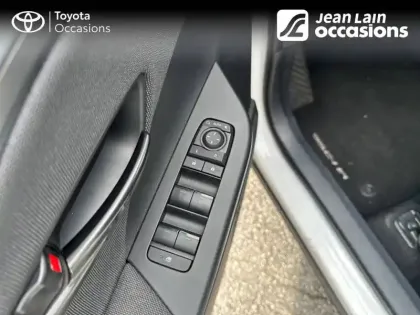 Photo 18 Toyota C-HR  Hybride 140