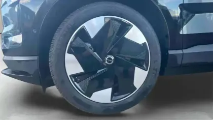 Photo 29 Volvo Ex30  Single Extended Range 272 ch 1EDT