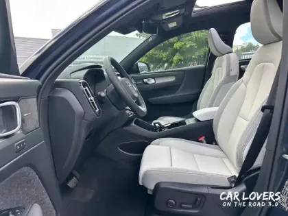 Photo 8 Volvo Ex40  Single Extended Range 252 ch 1EDT