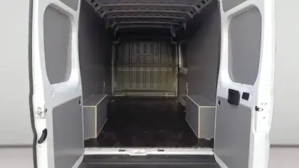 Photo 46 Citroën Jumper  FOURGON TOLE 33 L3H2 140 S&S BVM6