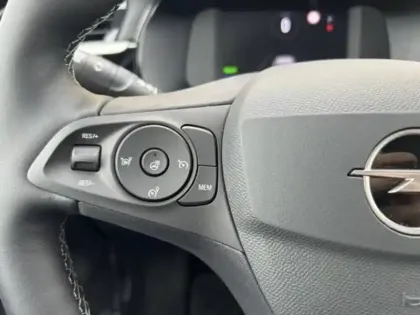 Photo 12 Opel Corsa  Electrique 136 ch & Batterie 50 kWh