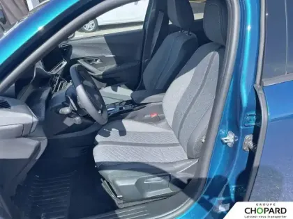 Photo 10 Peugeot 2008  Hybrid 136 e-DCS6