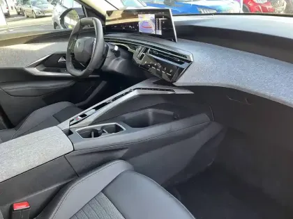 Photo 19 Peugeot 5008  Hybrid 136 e-DCS6