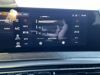 Photo 73 Peugeot 5008  Hybrid 136 e-DCS6