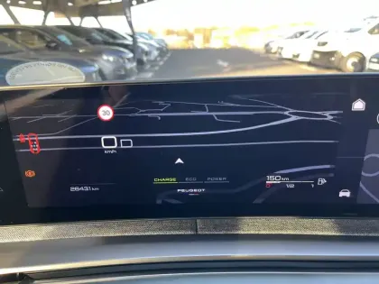 Photo 63 Peugeot 5008  Hybrid 136 e-DCS6