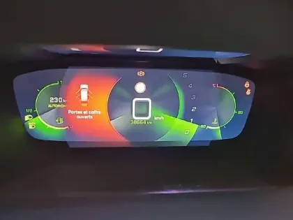 Photo 41 Peugeot 208  PureTech 100 S&S BVM6