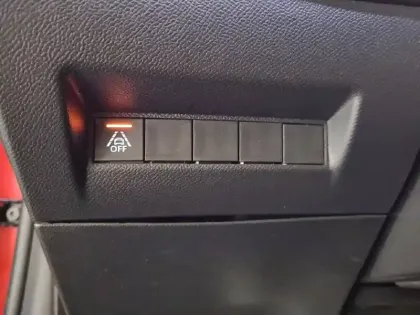 Photo 57 Peugeot 208  PureTech 100 S&S BVM6