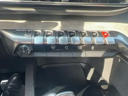 Photo 12 Peugeot 3008  BlueHDi 180ch S&S EAT8 GT