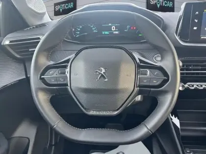 Photo 11 Peugeot 208  Electrique 50 kWh 136ch Active