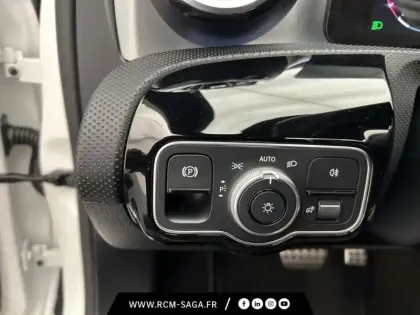 Photo 18 Mercedes Classe A 200 d AMG Line