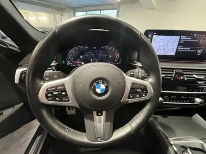 Photo 5 BMW Serie 5 Série 5 Touring 530dA xDrive 286ch M Sport Steptronic