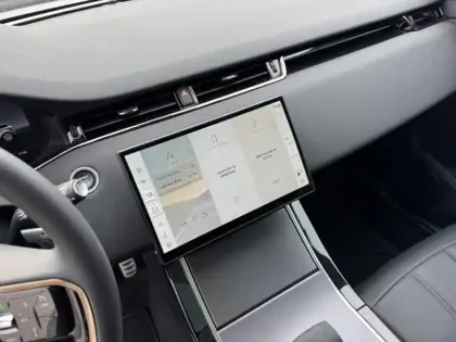 Photo 10 Land rover Range Rover  Evoque 1.5 P270e PHEV 269ch Dynamic SE