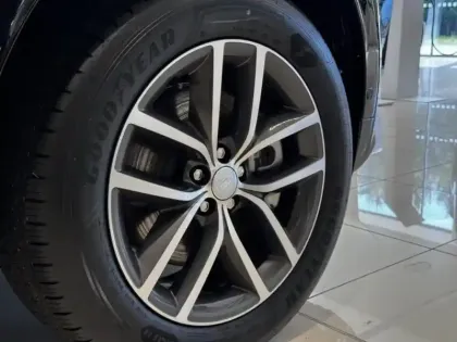 Photo 12 Land rover Discovery Sport  P270e PHEV 269ch Dynamic SE 8cv