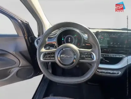 Photo 11 Fiat 500  e 118ch Icône Plus (Pack Magic Eye) Camera