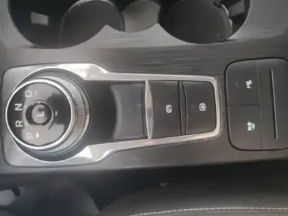 Photo 11 Ford Kuga  2.5 Duratec 190ch FHEV E85 ST-Line BVA