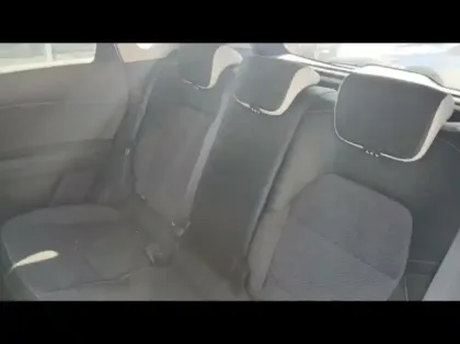 Photo 10 Renault Captur  1.6 E-Tech hybride 145ch Techno