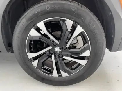 Photo 15 Peugeot 2008  PureTech 100 S&S BVM6