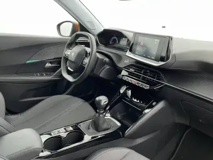 Photo 25 Peugeot 2008  PureTech 100 S&S BVM6