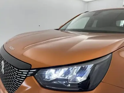 Photo 23 Peugeot 2008  PureTech 100 S&S BVM6