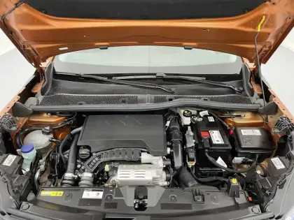 Photo 20 Peugeot 2008  PureTech 100 S&S BVM6