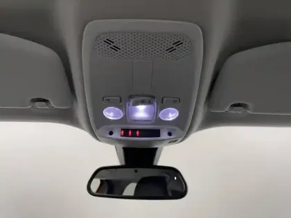 Photo 26 Peugeot 2008  PureTech 100 S&S BVM6