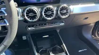 Photo 35 Mercedes EQB  250+