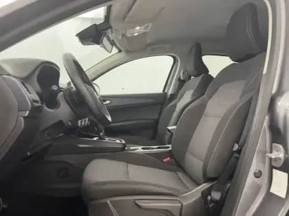 Photo 8 Renault Arkana  mild hybrid 140 EDC FAP - 22