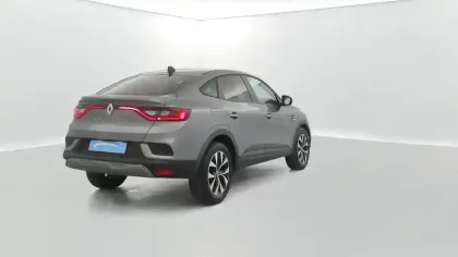 Photo 4 Renault Arkana  mild hybrid 140 EDC FAP - 22