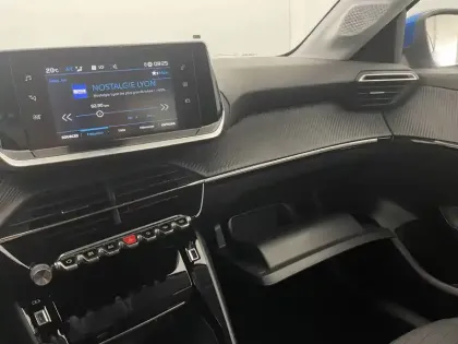 Photo 27 Peugeot 208  PureTech 100 S&S BVM6